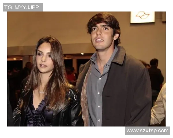 足球明星的魅力与女人缘分探讨为何他们总是吸引众多追随者